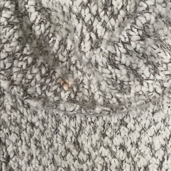 Wool loose sweater - Picture 2 of 3